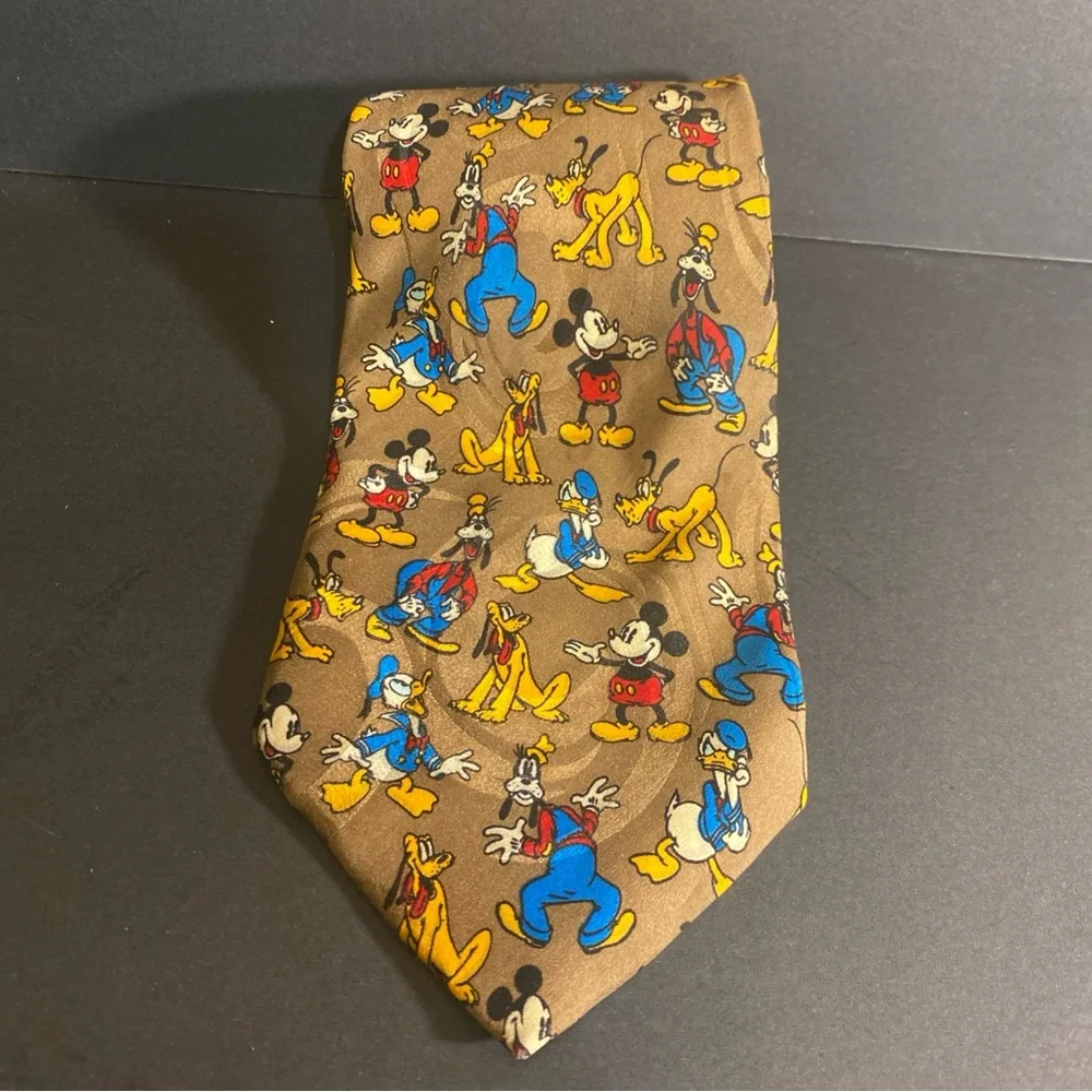 Vintage Mickey Inc. Brown‎ 100% Silk AOP Cartoon Character Neck tie Pluto Goofy